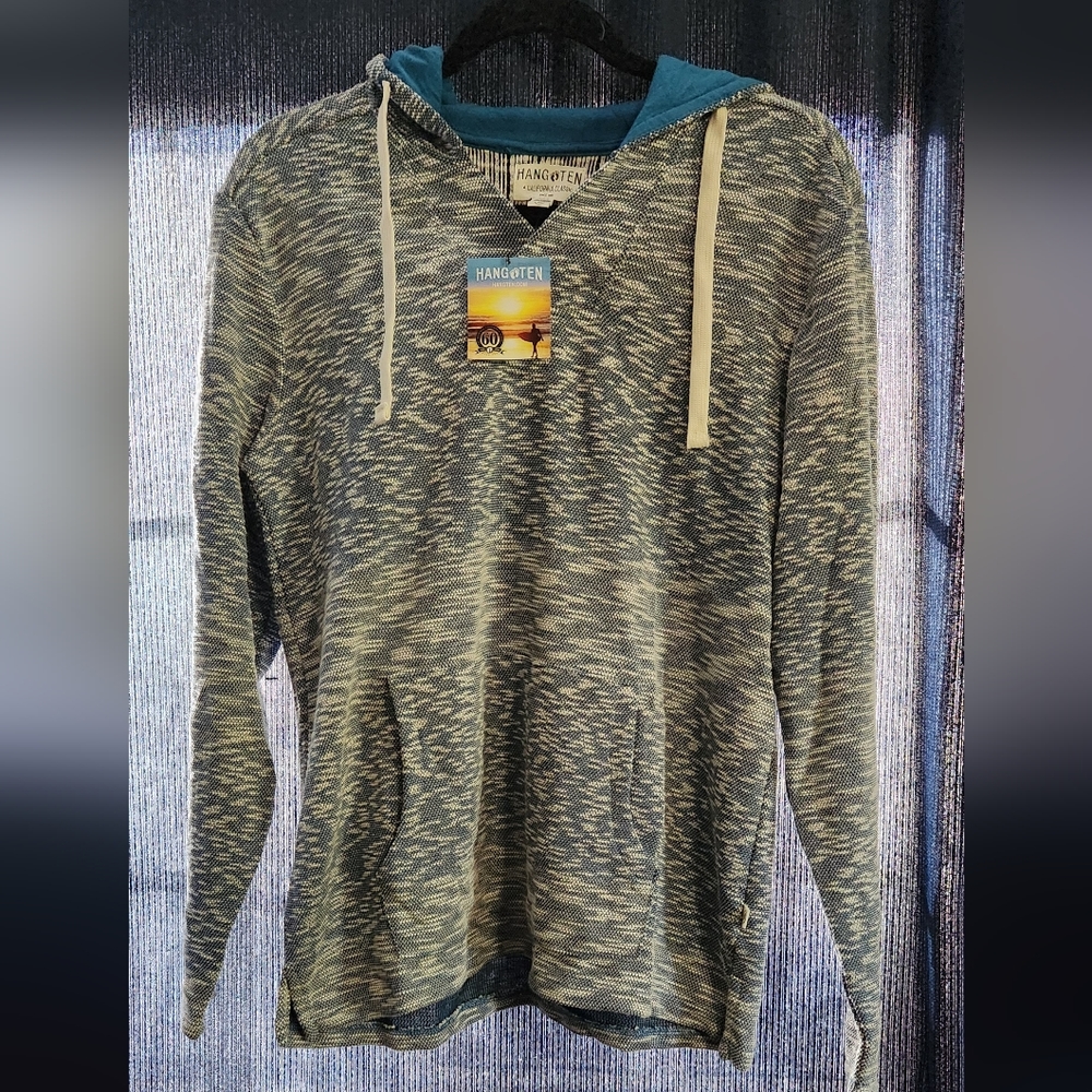 Hang ten sweater